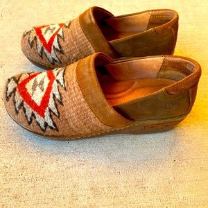 Born Bailie Clogs size 8.5